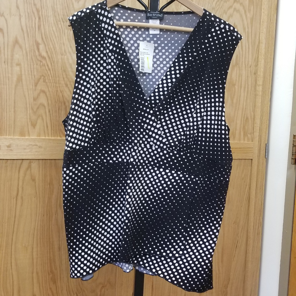 BAY STUDIO Surplice Black White Sleeveless Top 2x